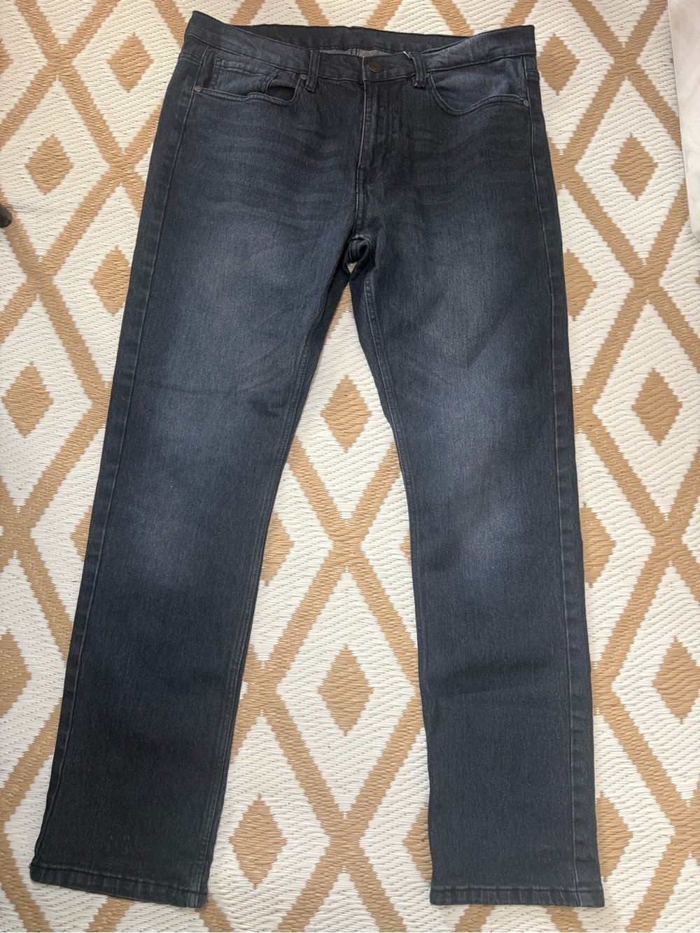 Men's Straight Jeans in Washed Black